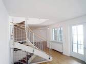 Flur 1.OG - 3 Zimmer Mehrfamilienhaus, Wohnhaus in München