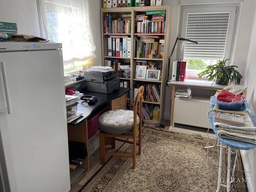 Zimmer - Mehrfamilienhaus, Wohnhaus mit 150,00 m&sup2; in Benningen am Neckar zum Kaufen