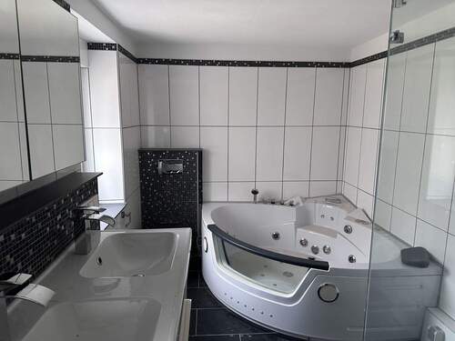 Bad - 3 Zimmer Einfamilienhaus zum Kaufen in Mehlbach