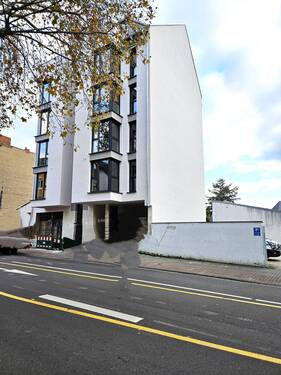 Gebäude Vorderansicht.jpg - 3 Zimmer Etagenwohnung in Koblenz