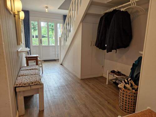 Flur EG rechte Haushälfte - 