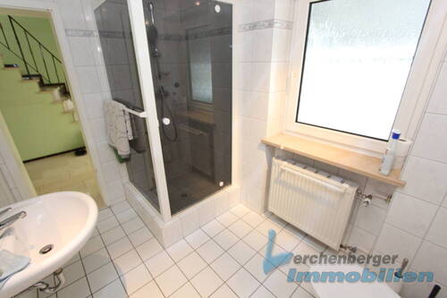 Badezimmer EG - Doppelhaushälfte mit 173,00 m² in Plattling zum Kaufen