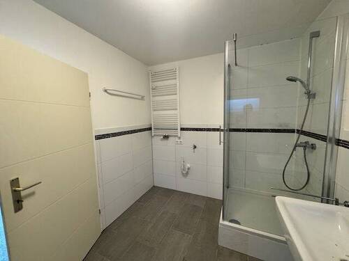 Bad mit Waschmaschinenanschluss - 