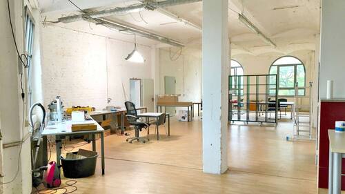 Büroetage 260 qm - 260 qm Industrie-Altbau-Etage - All-in-Miete