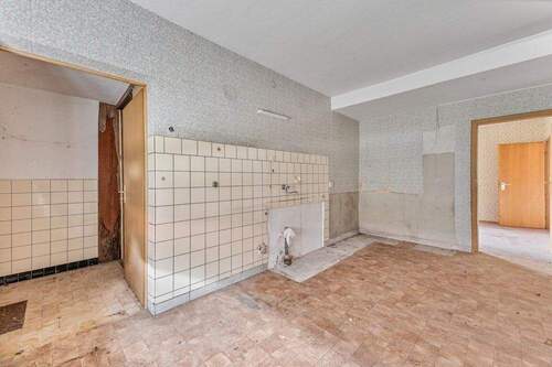 Küche (EG) - 7 Zimmer Doppelhaushälfte in Sindelfingen / Darmsheim