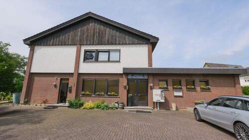 Ansicht - Vielseitiges Anwesen auf großzügigem Grundstück