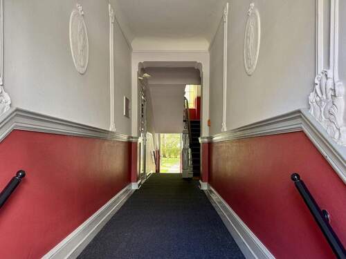 Der Hauseingang - 3 Zimmer Etagenwohnung in Berlin-Reinickendorf