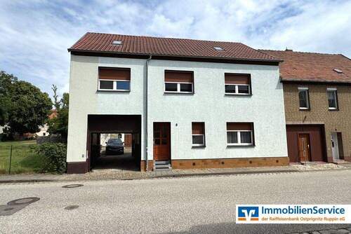 Straßenansicht - 