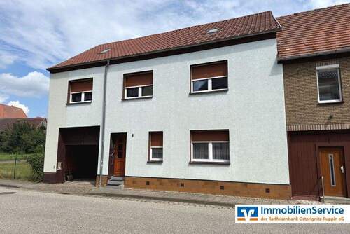 Straßenansicht - 