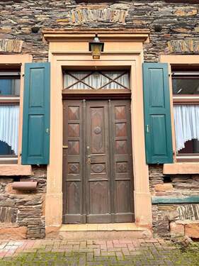 Detailansicht Eingangstür - Einfamilienhaus mit 170,00 m&sup2; in Ürzig zum Kaufen