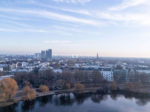 Straßenansicht - Etagenwohnung mit 152,60 m&sup2; in Hamburg zum Kaufen