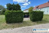 Mülltonnenplatz - 