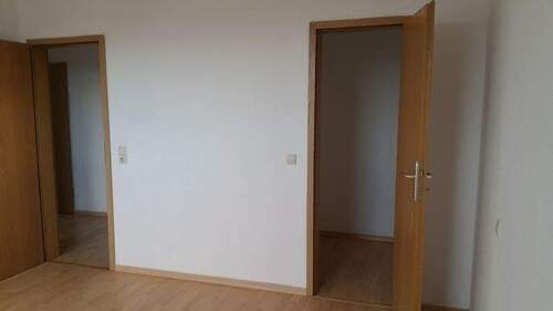 Schlafzimmer +begehbarem Kleiderschrank (Beispiel) - 