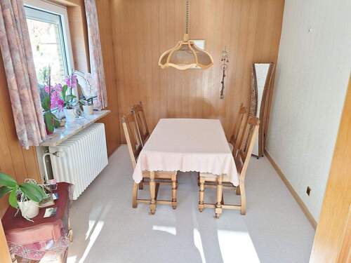 mit angrenzendem Essbereich - 