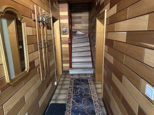 Flur - 5 Zimmer Einfamilienhaus zum Kaufen in Maring-Noviand