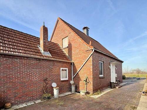 Zufahrt - 3 Zimmer Einfamilienhaus in Jever