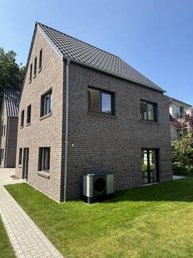 Ansicht - 5 Zimmer Einfamilienhaus in Oldenburg