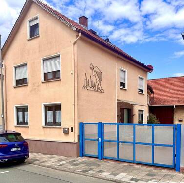 Straßenansicht - 8 Zimmer Einfamilienhaus in Riedstadt / Erfelden