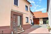 großzügiger Hofbereich - Einfamilienhaus mit 253,00 m² in Riedstadt / Erfelden zum Kaufen