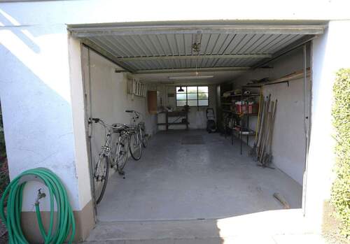 Garage - 