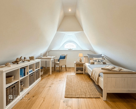 Spitzboden KI generiert - 