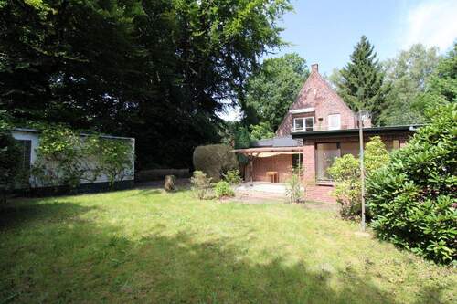 Südgarten und Garage - 