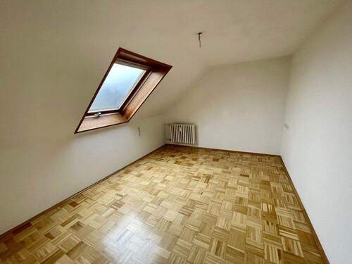 Arbeits- oder Kinderzimmer - Etagenwohnung mit 85,00 m² in Zellingen zum Kaufen