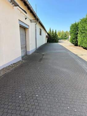 Ausgang Halle 3.jpg - 