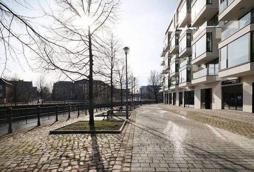 Umgebung und Hausansicht - Etagenwohnung mit 122,00 m² in Berlin zur Miete