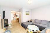 Wohnzimmer EG - 1 Zimmer Mehrfamilienhaus, Wohnhaus zum Kaufen in Marktheidenfeld / Marienbrunn