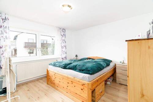 Schlafzimmer EG - Mehrfamilienhaus, Wohnhaus mit 242,70 m&sup2; in Marktheidenfeld / Marienbrunn zum Kaufen