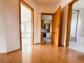 Flur EG - Einfamilienhaus mit 145,40 m&sup2; in Krostitz zum Kaufen