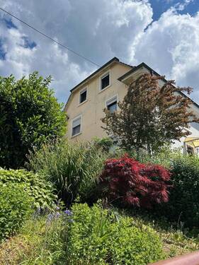 Hausseite - 8 Zimmer Doppelhaushälfte in Ohlsbach