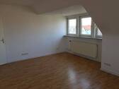 Wohnzimmer - 3 Zimmer Etagenwohnung zur Miete in Wolfenbüttel