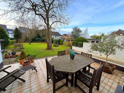 Terrasse vor Esszimmer - 