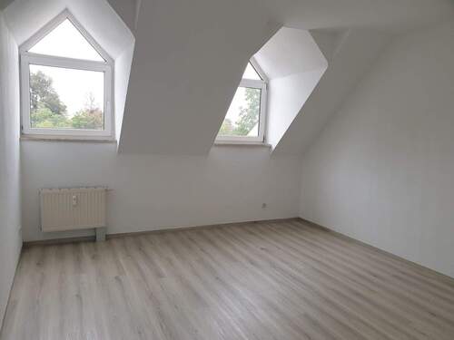 Schlafen - 2 Zimmer Etagenwohnung zur Miete in Zwickau