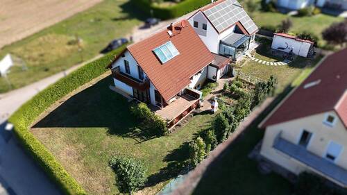 Außenansicht - Einfamilienhaus mit 170,00 m² in Petersaurach zum Kaufen