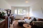 Wohnzimmer. - Provisionsfrei! Ruhige 3-Zi.-Wohnung in Greifswald