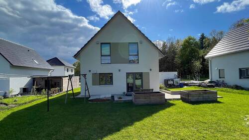 Außenansicht - 4 Zimmer Einfamilienhaus zum Kaufen in Ohorn
