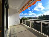 Balkon Westausrichtung vor Wohnzimmer - 
