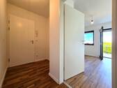 Eingang und Garderobe - 