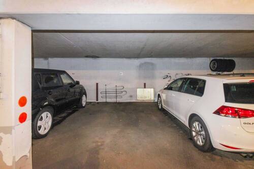 Tiefgaragenstellplatz - 