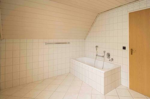 Badezimmer 1. OG - 
