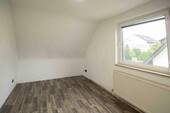 Schlafzimmer 1. OG - 