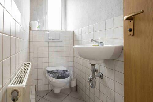 Gäste WC 1. OG - 