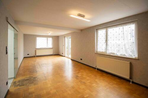 Wohnzimmer EG - 5 Zimmer Einfamilienhaus in Aalen
