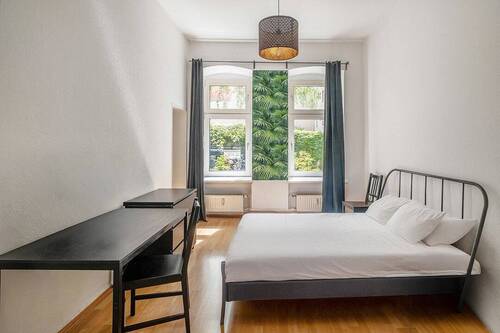 Zimmer - Charmante 1-Zimmer-Altbauwohnung - Ihr neues Zuhause in Charlottenburg
