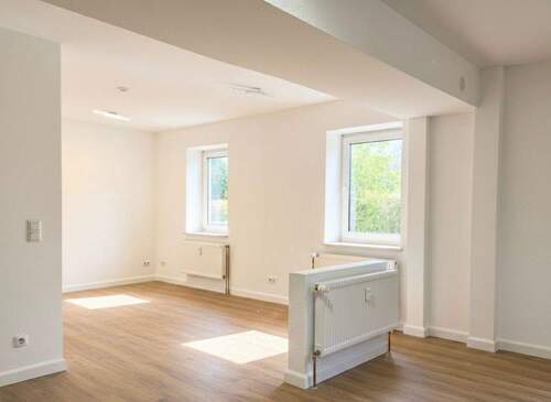 Das helle Wohnzimmer - 4 Zimmer Etagenwohnung zur Miete in Sellin