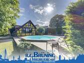 Hausansicht - Wunderschönes Fachwerkhaus mit Pool in Matzenheim