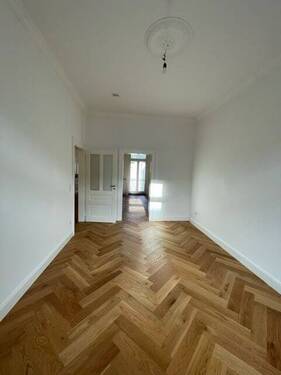 Ess-oder Wohnzimmer - 3 Zimmer Etagenwohnung in Frankfurt am Main